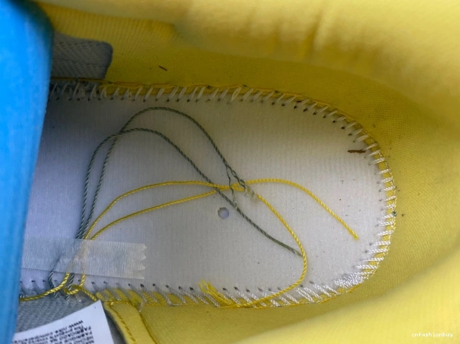 Canary 1 Low Jordan Travis x DZ4137-700 Scott OG Air 0814